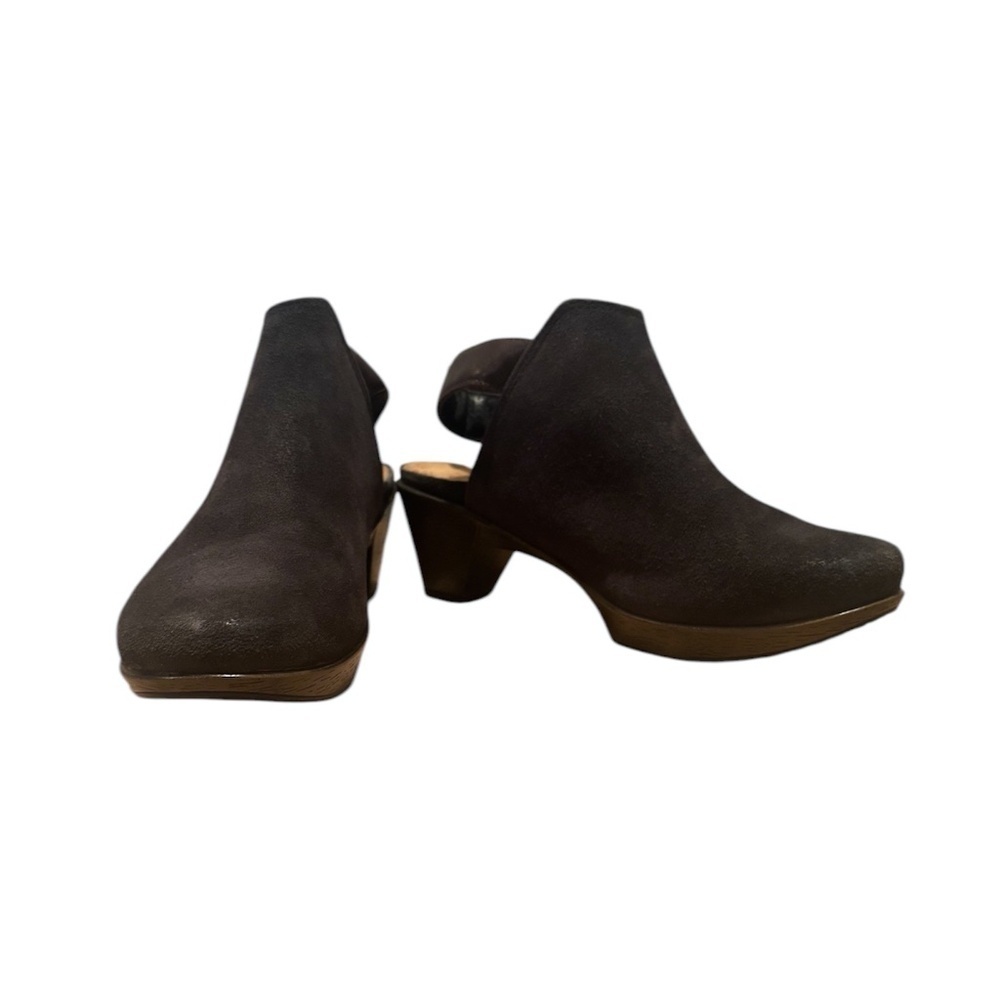 Naot Suede Upgrade Heeled Clogs in Oily Midnight Size 5